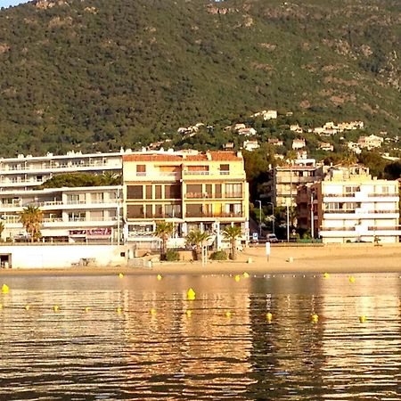 Hotel Les Alizes Cavalaire-sur-Mer Exteriör bild