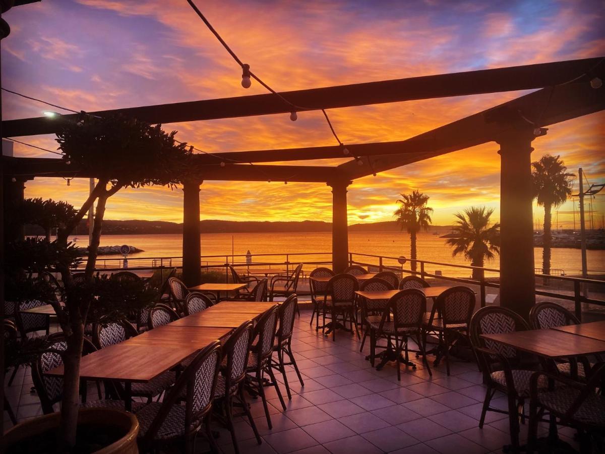 Hotel Les Alizes Cavalaire-sur-Mer Exteriör bild